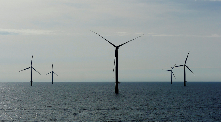 En este momento estás viendo Energía Internacional: Turbinas eólicas mar adentro