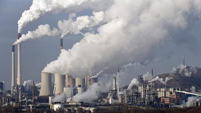 En este momento estás viendo Ajuste en las tasas de descuento por el riesgo climático, costos del derretimiento del hielo del Ártico y GNC en el transporte
