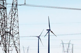 En este momento estás viendo Renacionalización de eléctricas, multas a Endesa en España, incendios, valorización del daño ambiental e IEA